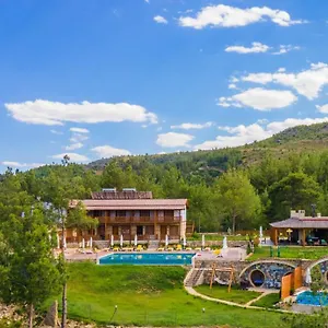 Maison Hill Hotel